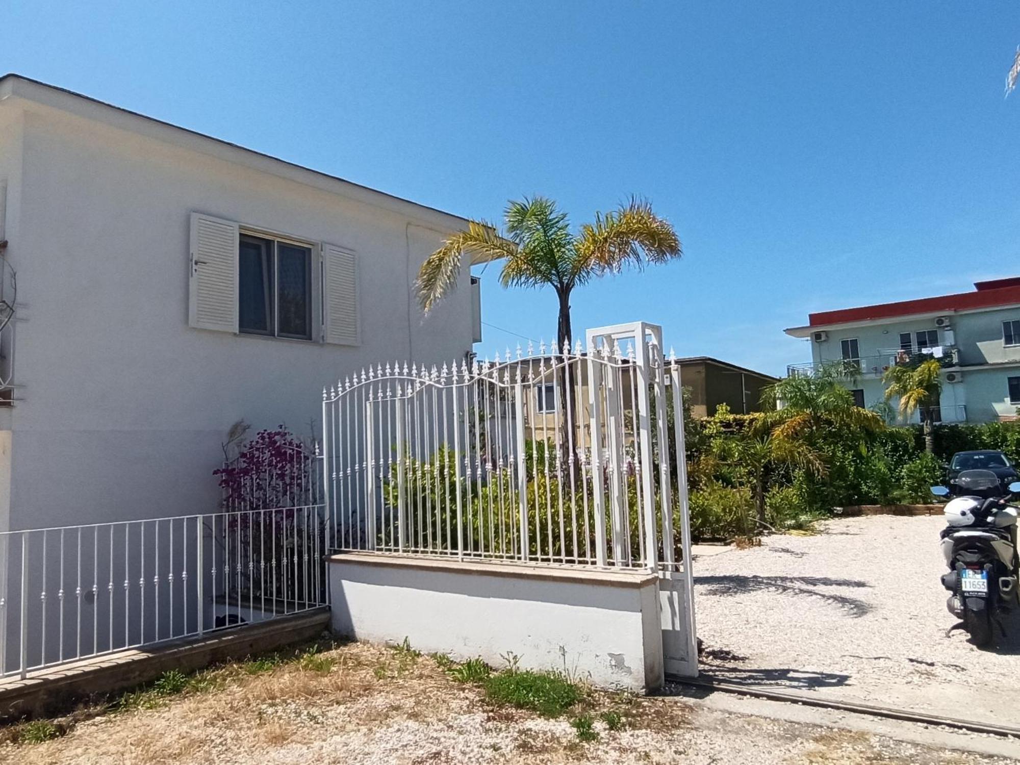 La Villa Degli Dei: Private Oasis with Garden Retreat and Complimentary Shuttle Castellammare di Stabia Exterior photo